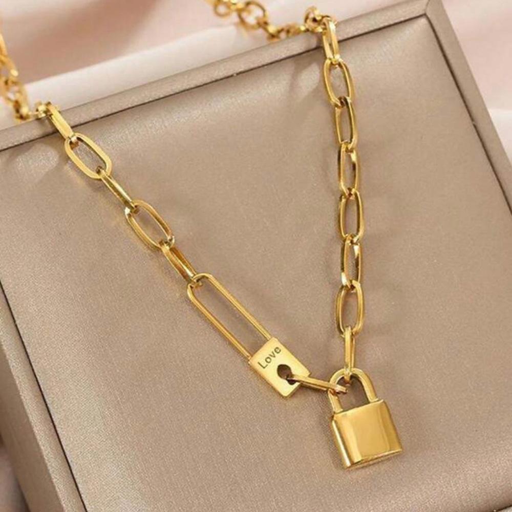 Beautiful Gold Necklace With Lock